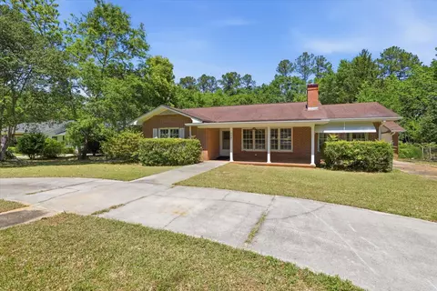 608 E 8th Ave, Havana, FL 32333