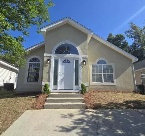 2956 Viking Way, Tallahassee, FL 32308