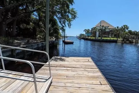 Nnn Southside Drive, Crawfordville, FL 32327