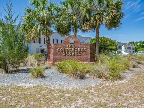 30 Old Courthouse Way #A, Crawfordville, FL 32327