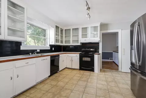 Kitchen - 508 Talaflo St, Tallahassee, FL 32308 photo 2 of 2
