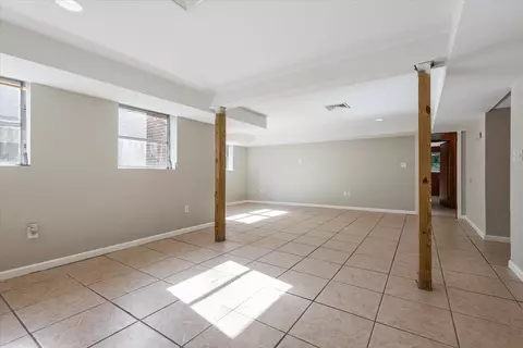 Living - 508 Talaflo St, Tallahassee, FL 32308 photo 4 of 5