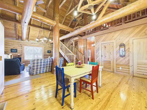 Dining - 2230 Black Oak Rd, Perry, FL 32348 photo 1 of 2