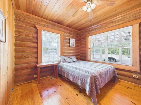 Bedroom - 2230 Black Oak Rd, Perry, FL 32348 photo 2 of 5