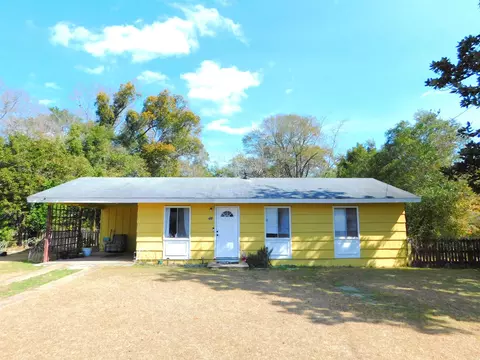 761 S Madison St, Quincy, FL 32351
