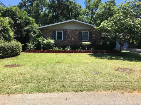 2121 Mahan Dr, Tallahassee, FL 32308