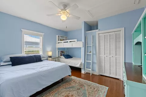 Bedroom - 20945 Keaton Beach Dr, Perry, FL 32348 photo 3 of 9