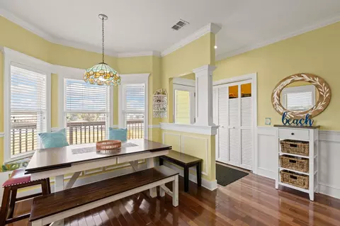 Dining - 20945 Keaton Beach Dr, Perry, FL 32348 photo 2 of 4