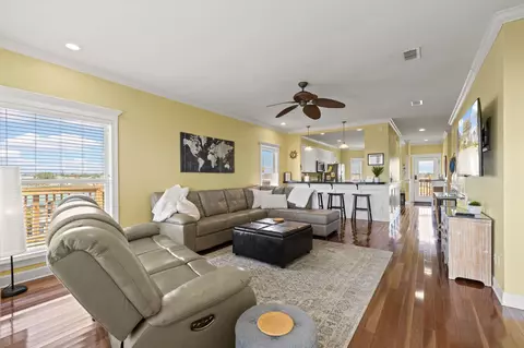 Living - 20945 Keaton Beach Dr, Perry, FL 32348 photo 1 of 7