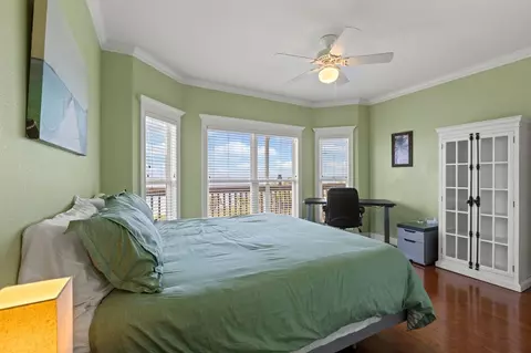 Bedroom - 20945 Keaton Beach Dr, Perry, FL 32348 photo 5 of 9