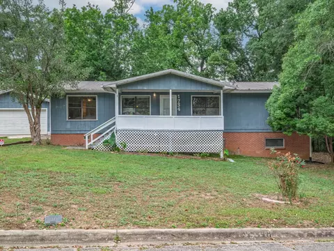 1734 Ray Rd, Tallahassee, FL 32303