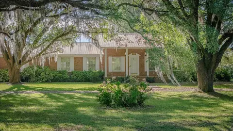 49 Will White Rd, Quincy, FL 32351