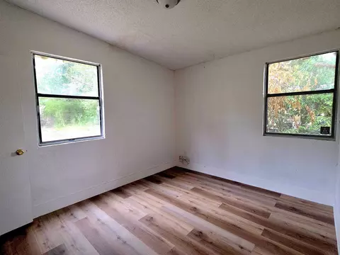 Bedroom - 906 N Veterans Dr, Perry, FL 32347 photo 5 of 5
