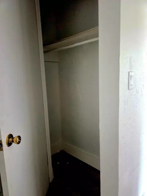 Other - 906 N Veterans Dr, Perry, FL 32347 photo 4 of 9