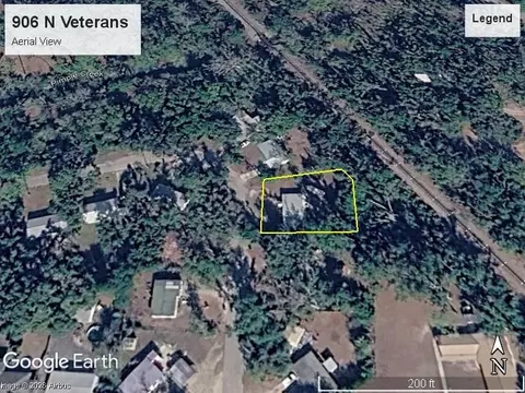 View/Area - 906 N Veterans Dr, Perry, FL 32347 photo 2 of 2