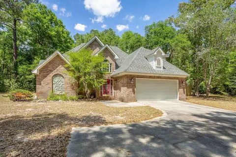 56 Reservation Ct, Crawfordville, FL 32327