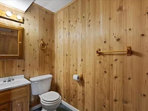 Bath - 103 Crest Dr, Perry, FL 32348 photo 4 of 4