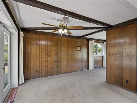 Living - 103 Crest Dr, Perry, FL 32348 photo 6 of 7