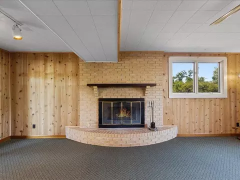 Living - 103 Crest Dr, Perry, FL 32348 photo 5 of 7