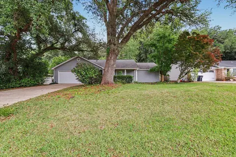 6742 Walden Cir, Tallahassee, FL 32317