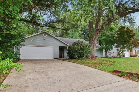 6742 Walden Cir, Tallahassee, FL 32317