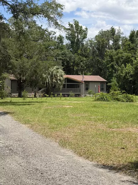 521 NE Cherry Lake Cir, Madison, FL 32340