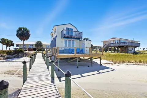 1630 Alligator Dr, Alligator Point, FL 32346