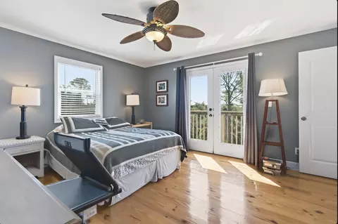 Bedroom - 21498 Widgeon Rd, Perry, FL 32348 photo 1 of 6