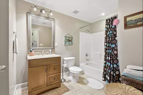 Bath - 21498 Widgeon Rd, Perry, FL 32348 photo 1 of 4