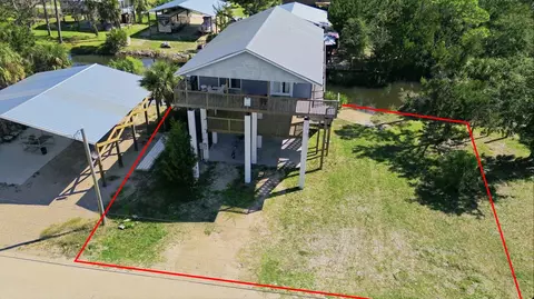Exterior - 21498 Widgeon Rd, Perry, FL 32348 photo 1 of 5