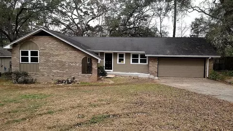 1822 Wales Drive Dr, Tallahassee, FL 32303