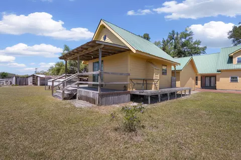 Exterior - 15270 Beach Rd, Perry, FL 32348 photo 18 of 18