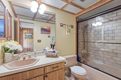 Bath - 15270 Beach Rd, Perry, FL 32348 photo 3 of 4