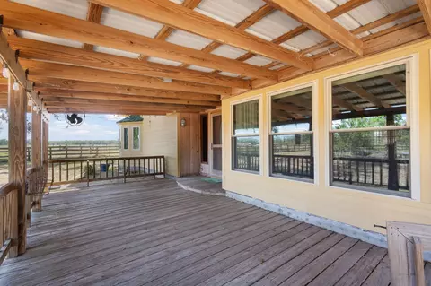 Exterior - 15270 Beach Rd, Perry, FL 32348 photo 8 of 18