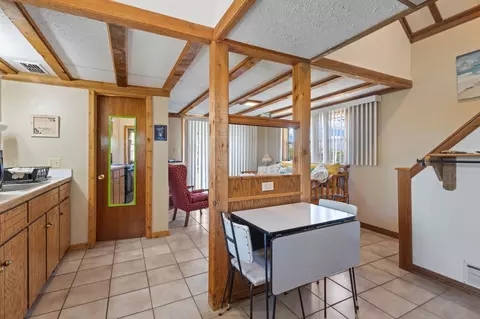 Dining - 15270 Beach Rd, Perry, FL 32348 photo 4 of 4