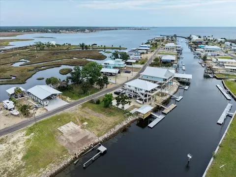 20783 Marina Rd, Perry, FL 32348