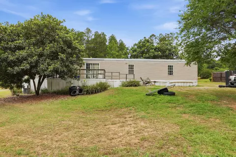 167 Bob White Trl, Havana, FL 32333