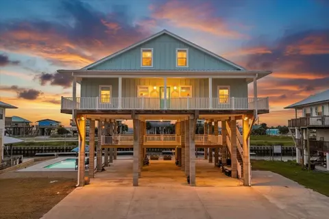 Exterior - 20817 Marina Rd, Perry, FL 32348 photo 3 of 11