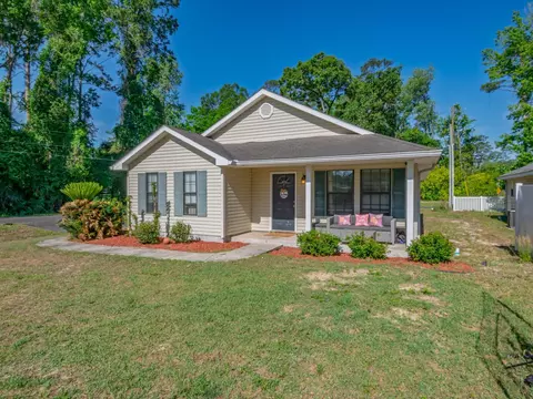 81 Sarsi Dr, Crawfordville, FL 32327