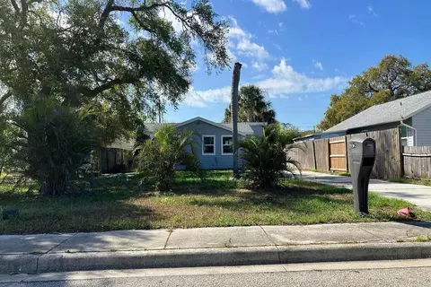 205 NW 2nd Ave, Largo, FL 33770