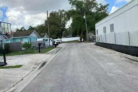 205 NW 2nd Ave, Largo, FL 33770 photo 5