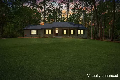 10564 Lake Iamonia Dr, Tallahassee, FL 32312