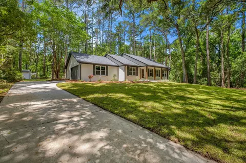 10564 Lake Iamonia Dr, Tallahassee, FL 32312