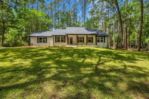 10564 Lake Iamonia Dr, Tallahassee, FL 32312