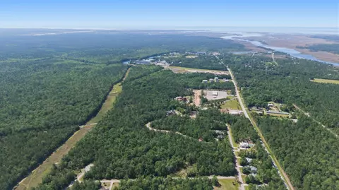 Nnn Burnt Pine Loop, Saint Marks, FL 32355