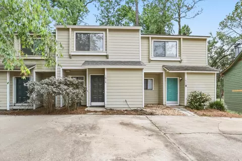 1818 Nicklaus Dr, Tallahassee, FL 32301