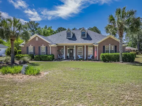 141 Carriage Dr, Crawfordville, FL 32327