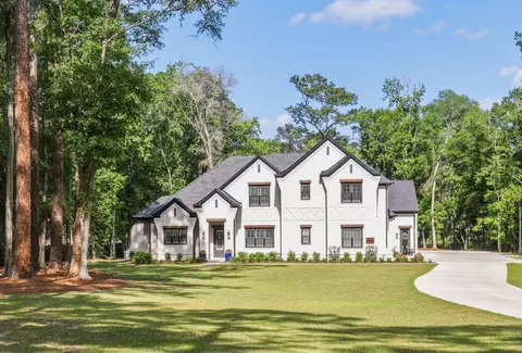 5453 Pembridge Pl, Tallahassee, FL 32309