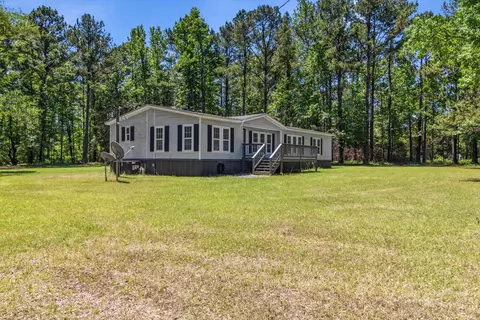 210 Winding Creek Rd, Quincy, FL 32351
