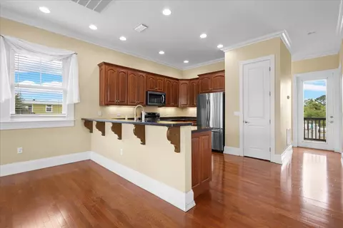 Kitchen - 1259 NE Rivers Bend Way, Steinhatchee, FL 32359 photo 2 of 5